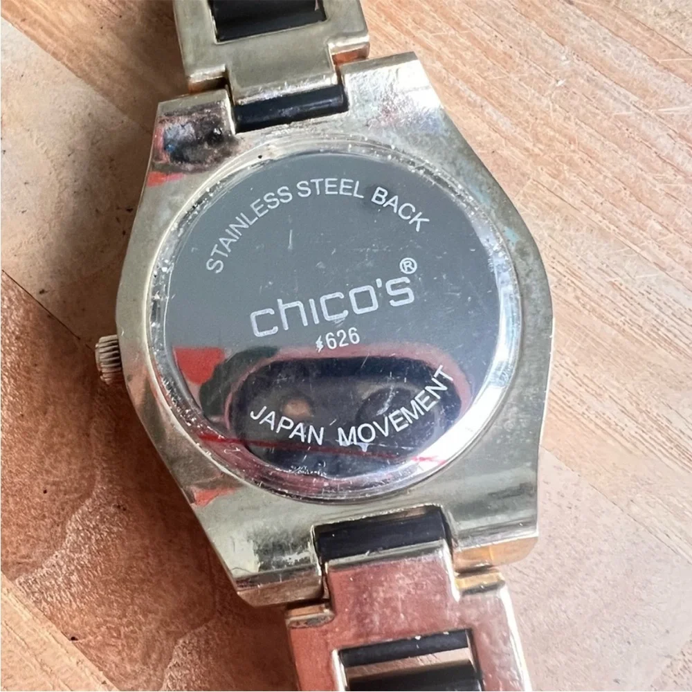 Chico's ladies gold tone black dial cocktail fashion watch NEW BATTERY